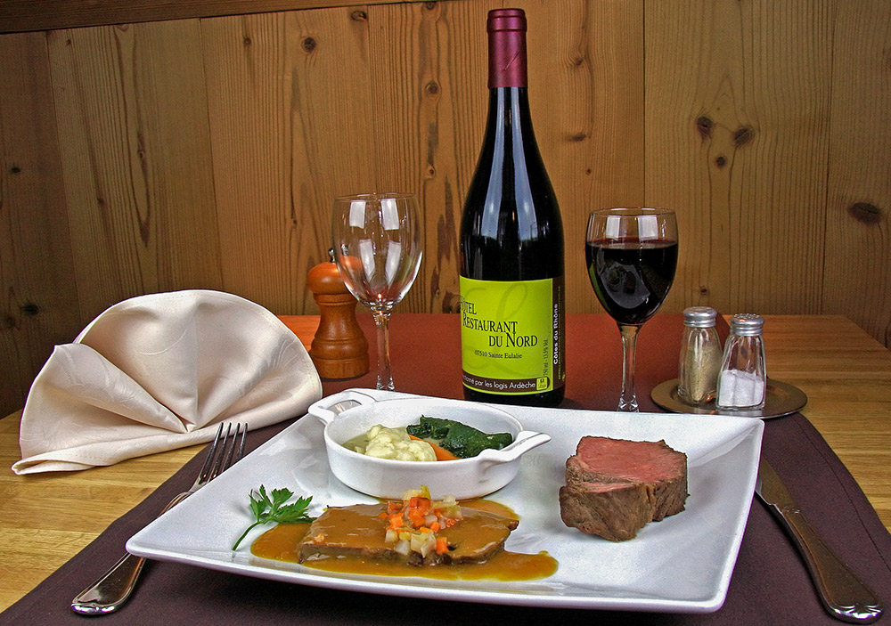 Hôtel du Nord 3 étoiles à Sainte Eulalie, hôtelrestaurant Montagne